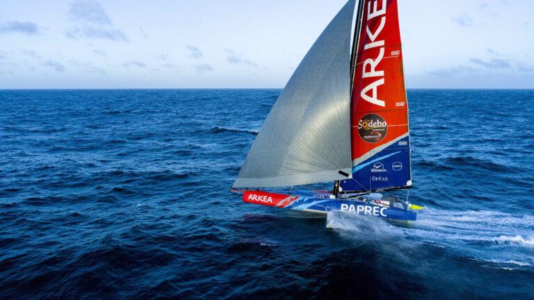 Vendée Globe 2024: Pipa přišla o stěžeň!